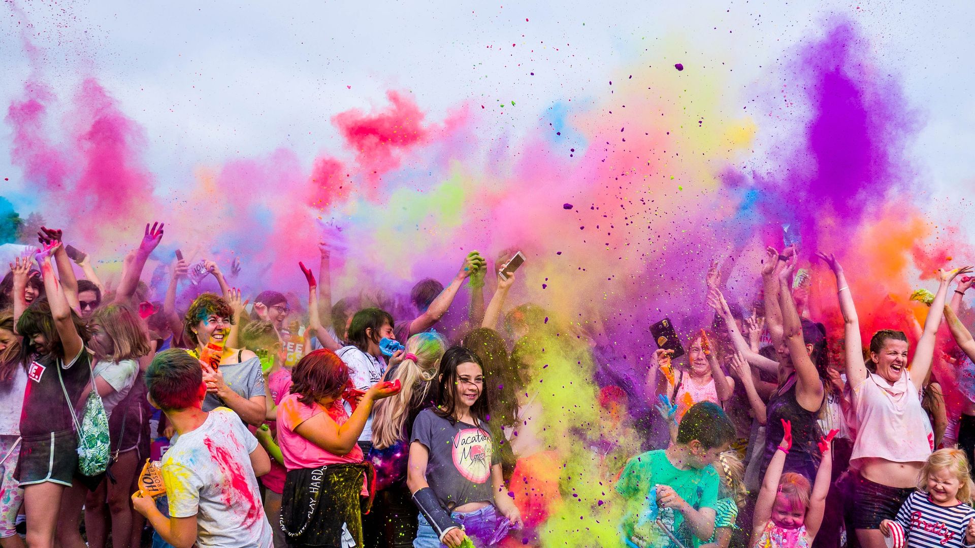Kids at a school color-run fundraiser